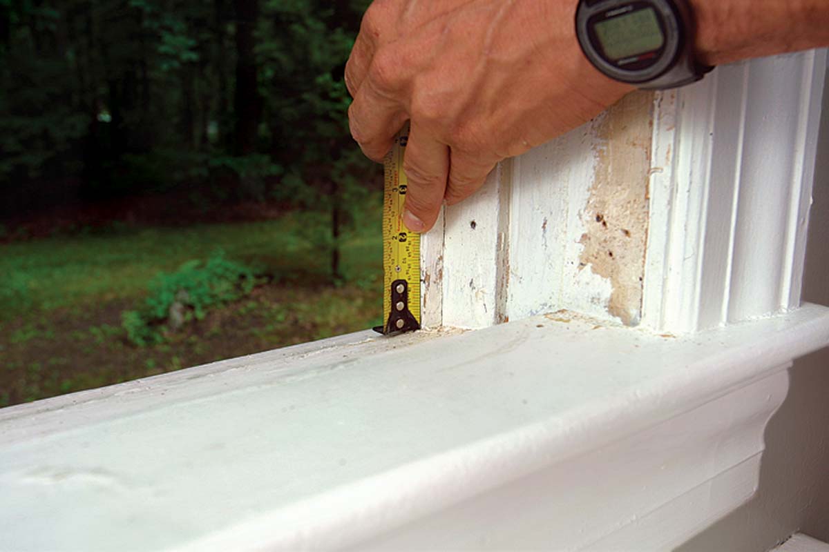 Install the bottom sill expander